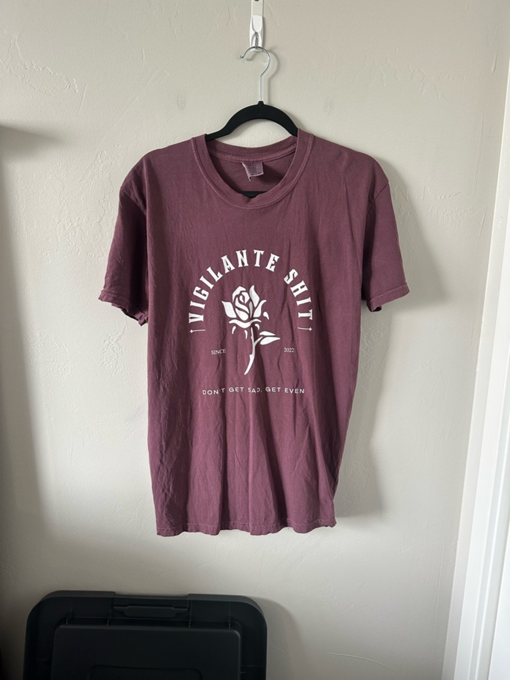 Comfort Colors Mauve Graphic Short-Sleeve Tee with White Rose